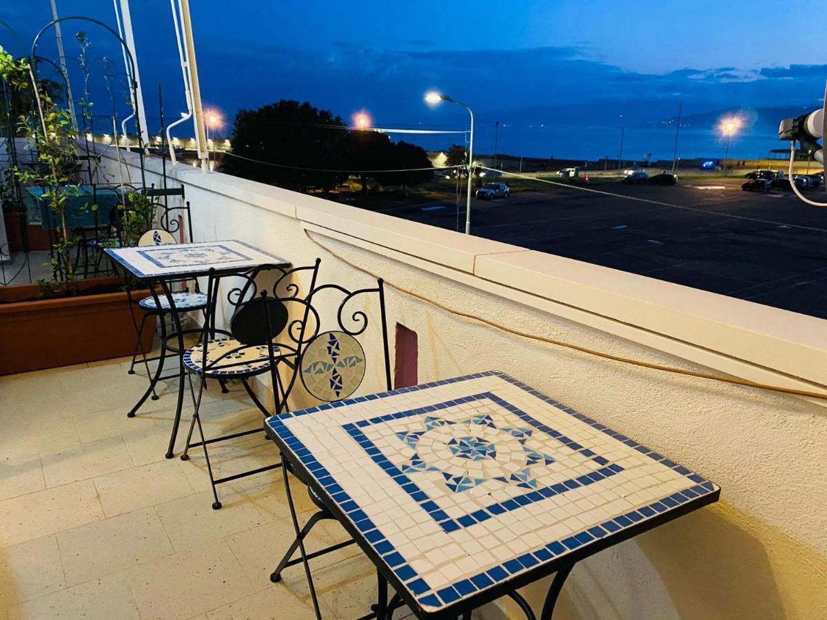 B E B Le Terrazze Sul Mare Bed & Breakfast Catanzaro Bagian luar foto