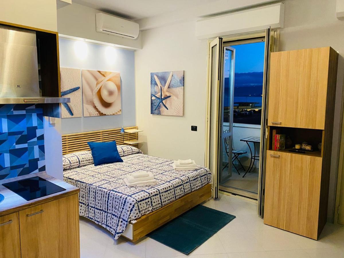 B E B Le Terrazze Sul Mare Bed & Breakfast Catanzaro Bagian luar foto