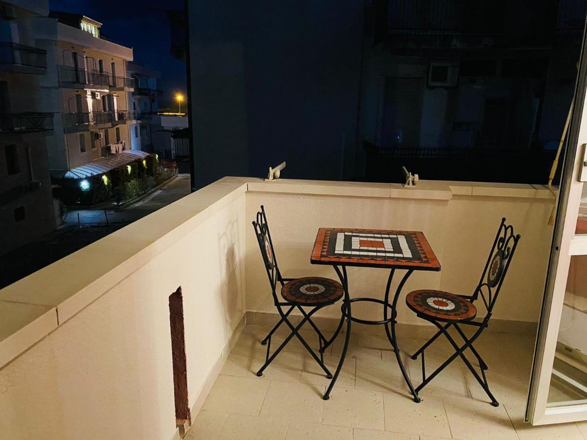 B E B Le Terrazze Sul Mare Bed & Breakfast Catanzaro Bagian luar foto