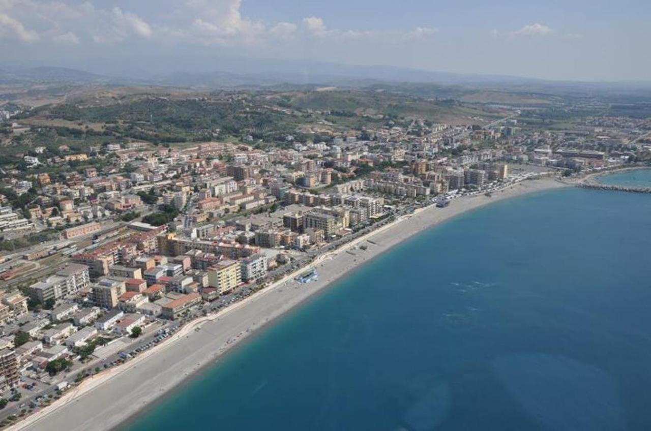 B E B Le Terrazze Sul Mare Bed & Breakfast Catanzaro Bagian luar foto