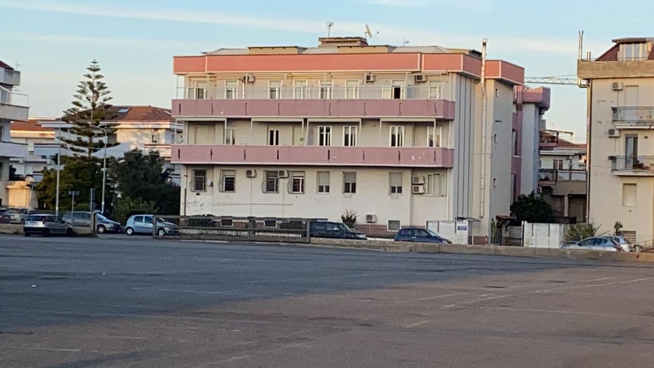 B E B Le Terrazze Sul Mare Bed & Breakfast Catanzaro Bagian luar foto
