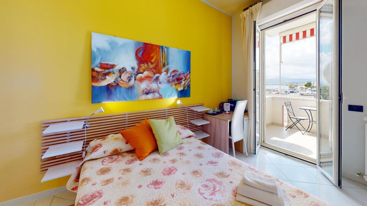 B E B Le Terrazze Sul Mare Bed & Breakfast Catanzaro Bagian luar foto